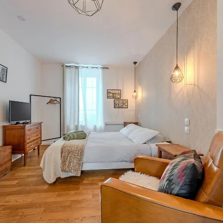 Holiday home Maison 8 Pers Plein Centre